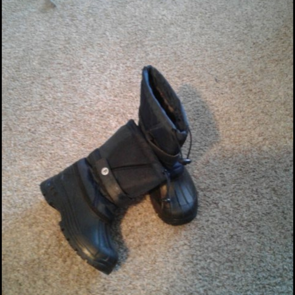 Kids snow boots